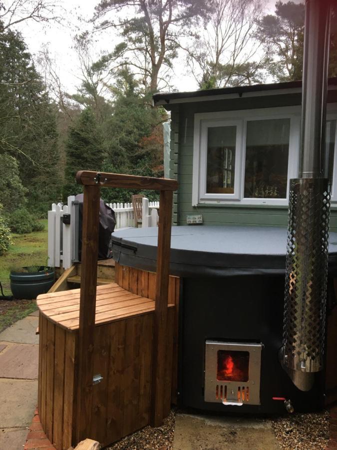 法纳姆Woodland Cabin With Private Wood-Fired Hot-Tub别墅 外观 照片